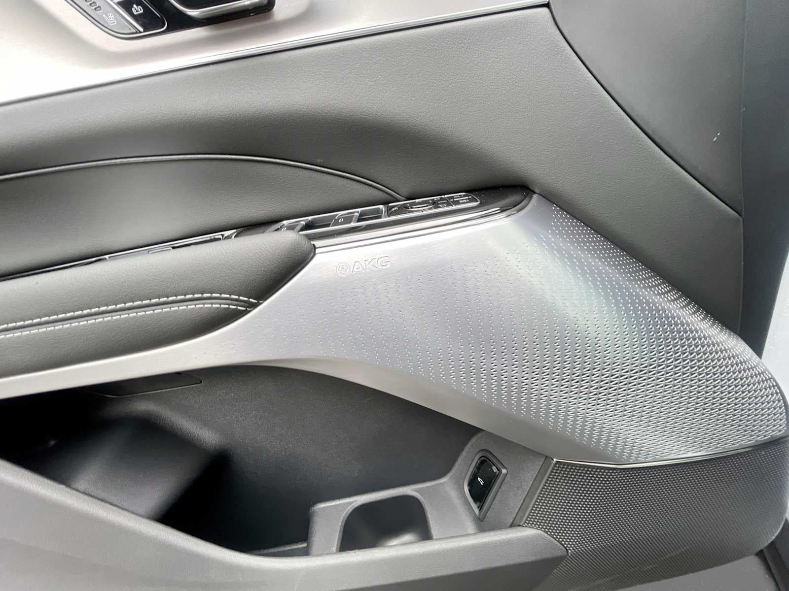 2027 Cadillac LYRIQ Premium Luxury