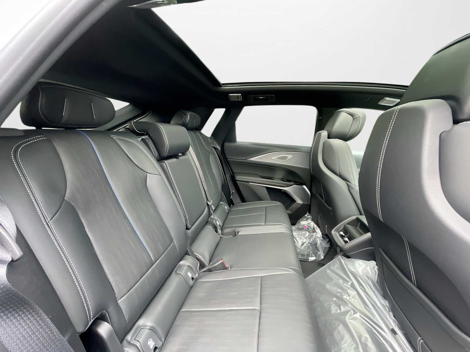 2027 Cadillac LYRIQ Premium Luxury