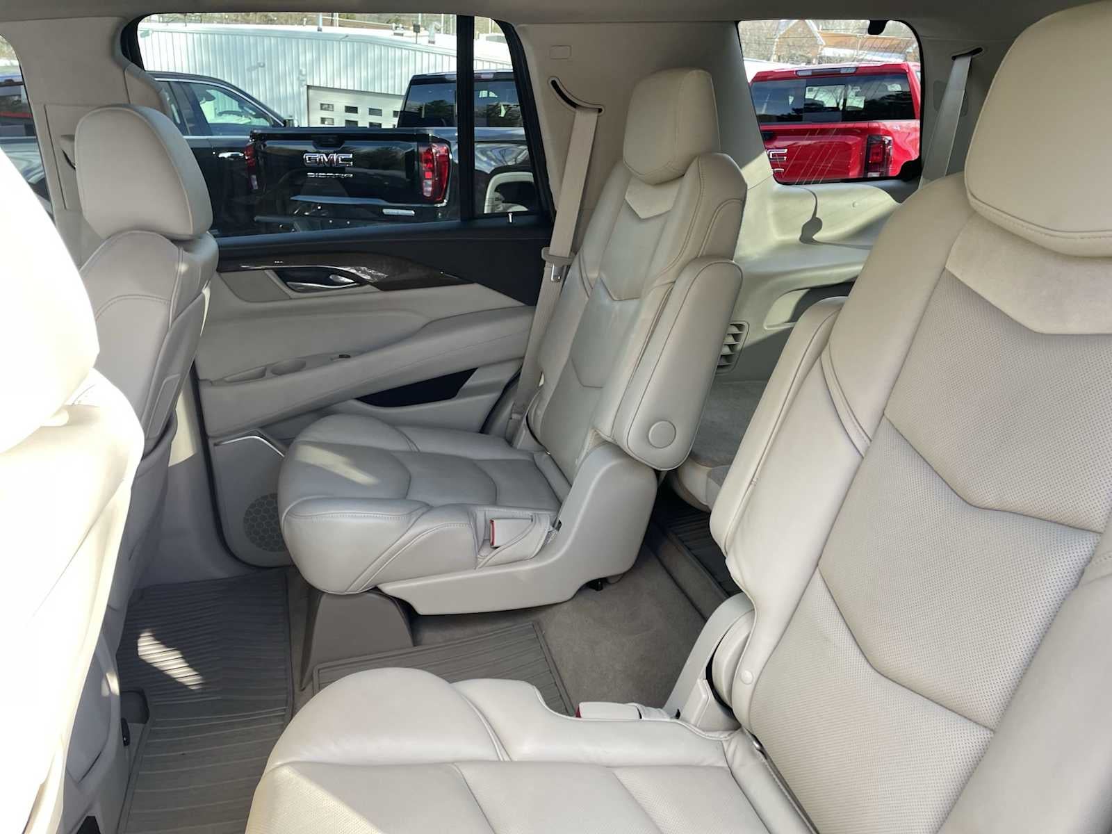 2020 Cadillac Escalade Premium Luxury