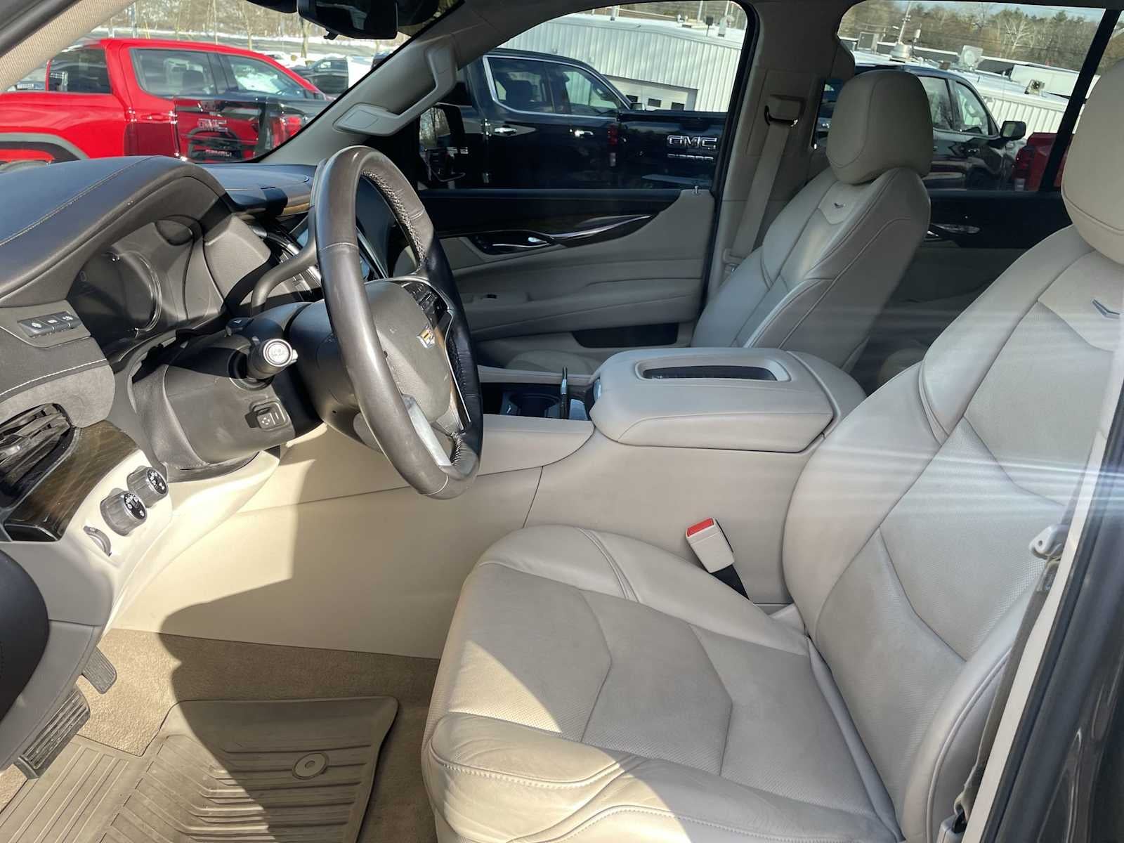 2020 Cadillac Escalade Premium Luxury