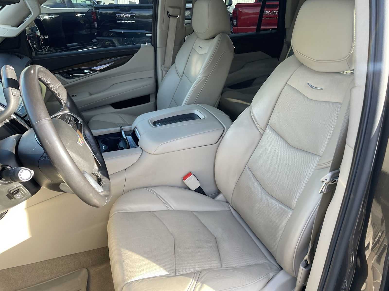 2020 Cadillac Escalade Premium Luxury