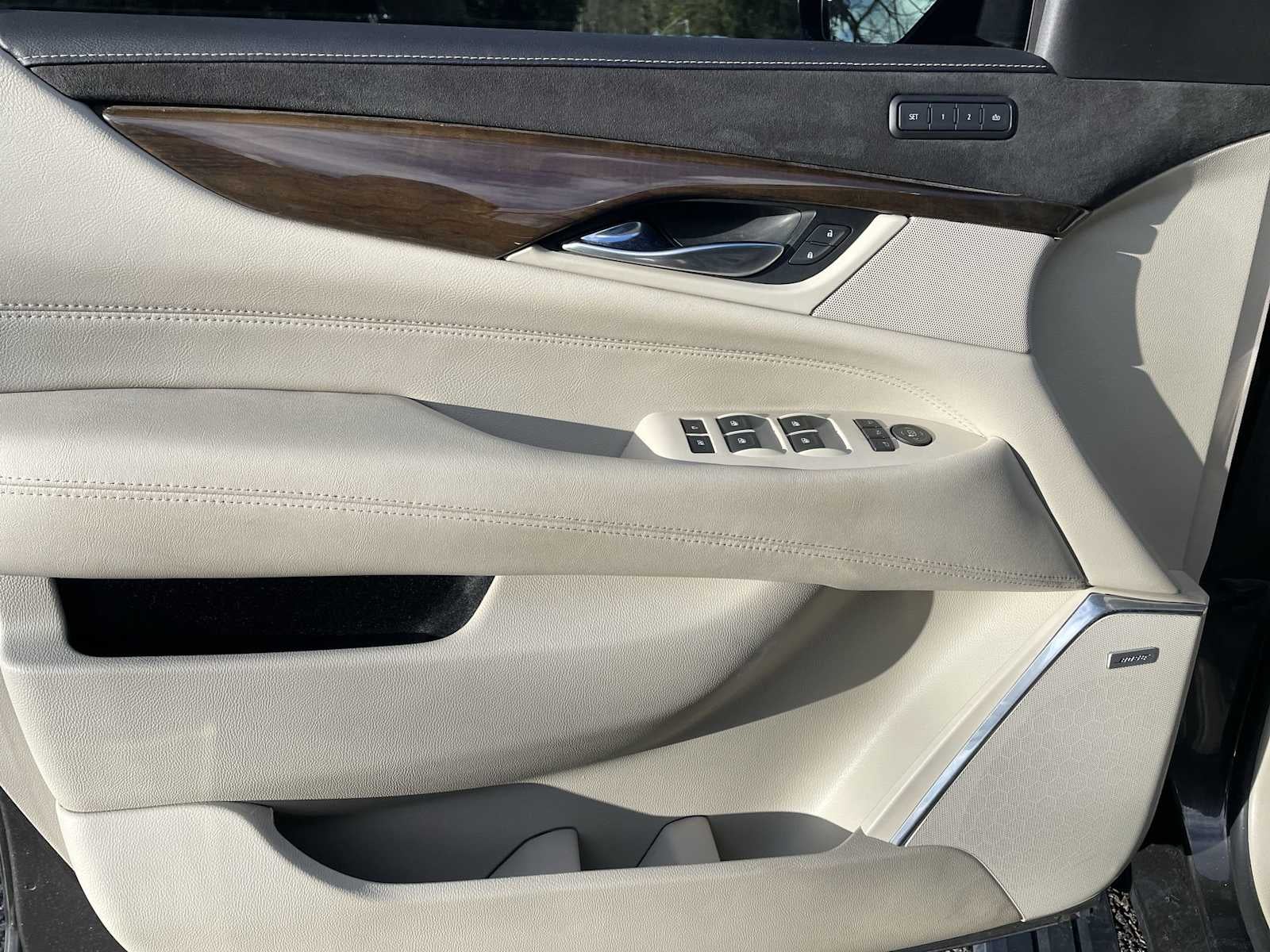 2020 Cadillac Escalade Premium Luxury