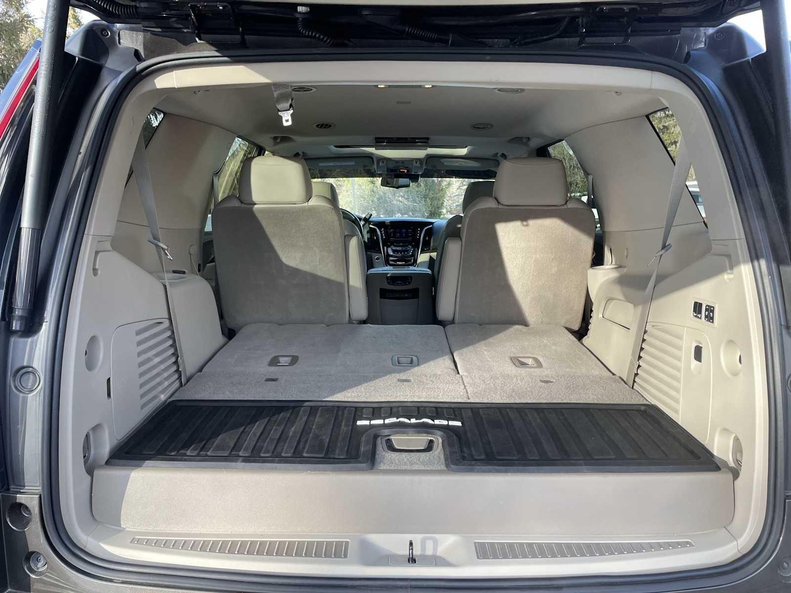 2020 Cadillac Escalade Premium Luxury