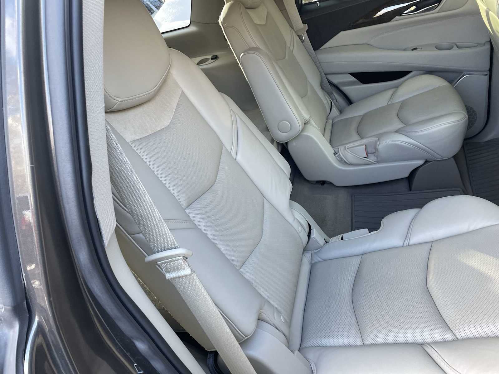 2020 Cadillac Escalade Premium Luxury