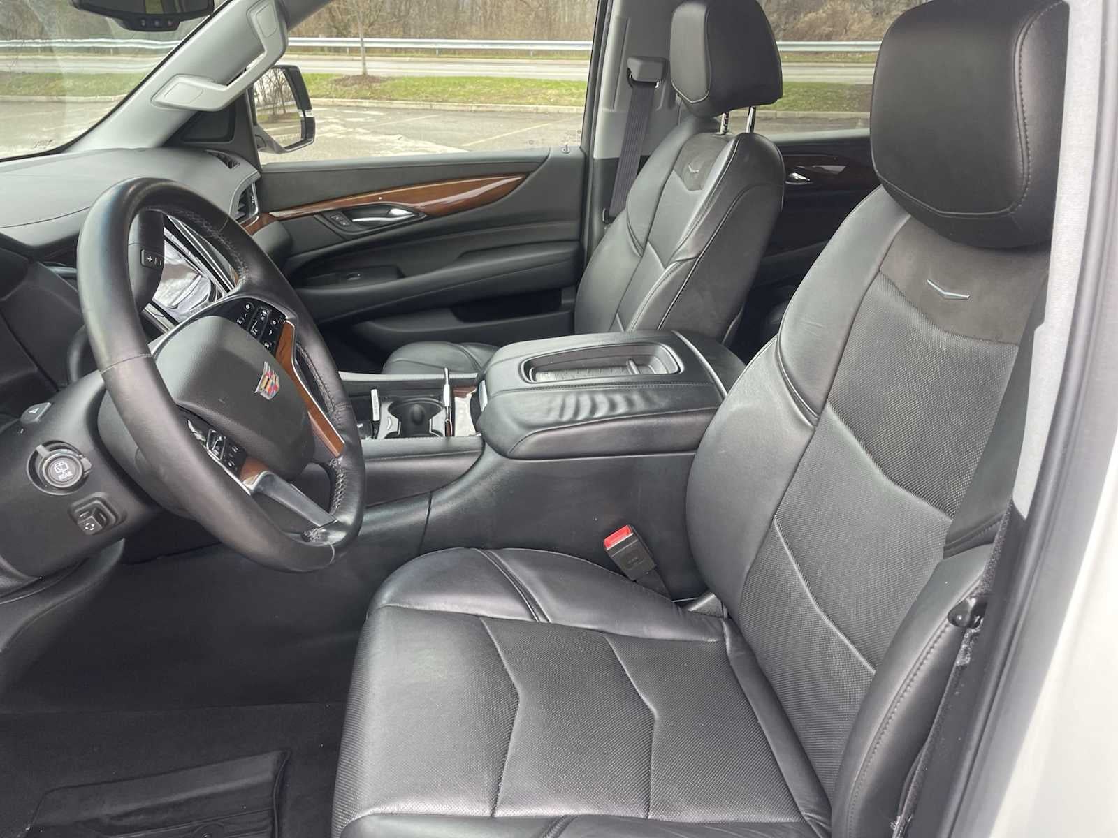 2017 Cadillac Escalade ESV Standard