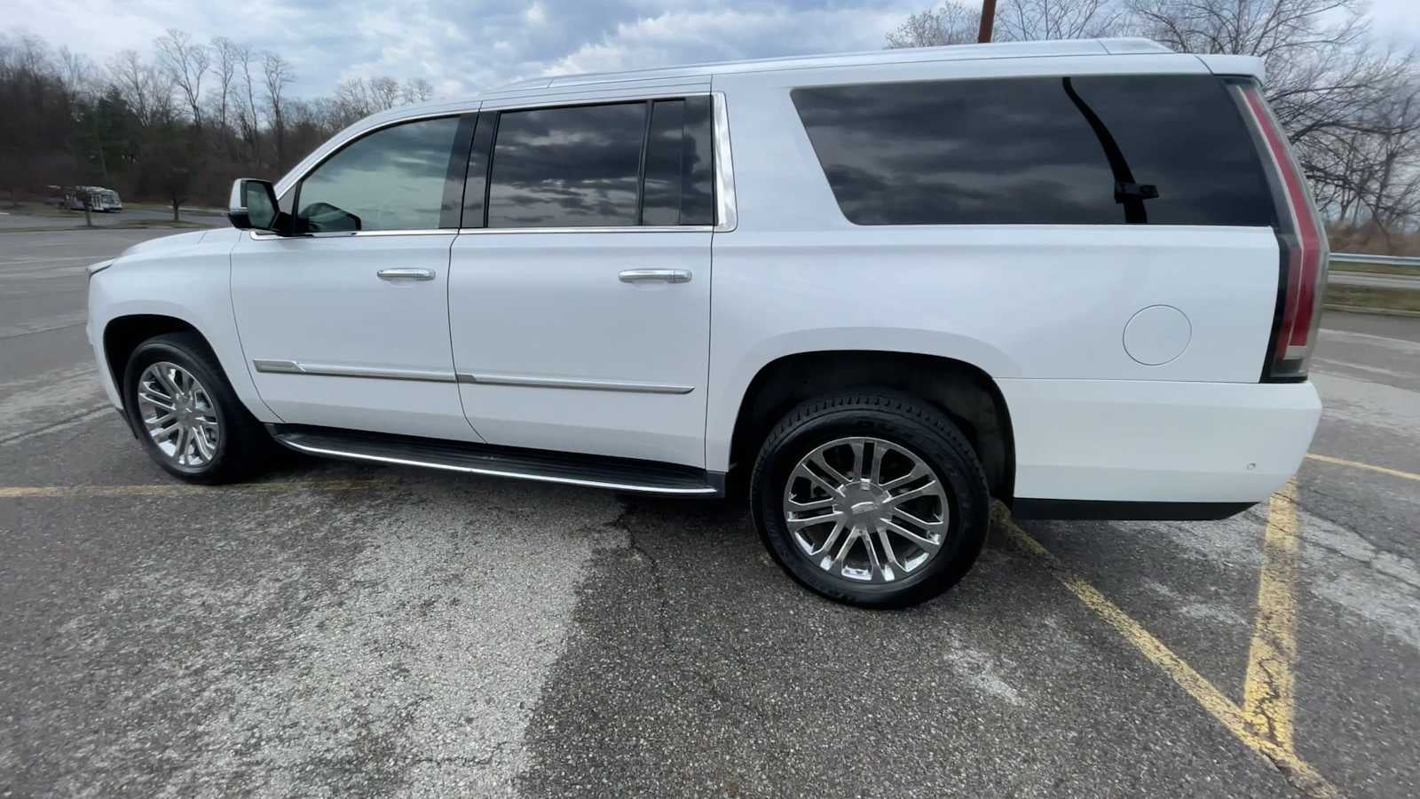 2017 Cadillac Escalade ESV Standard