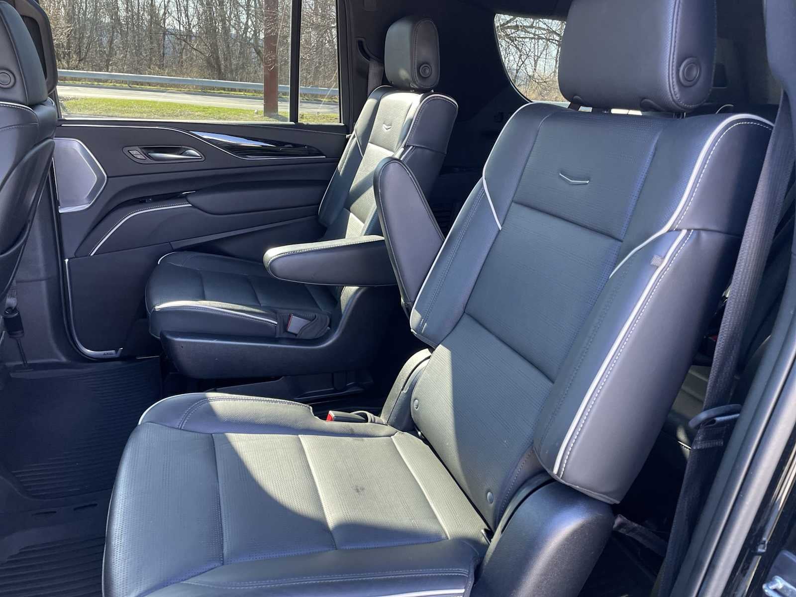 2022 Cadillac Escalade ESV Sport