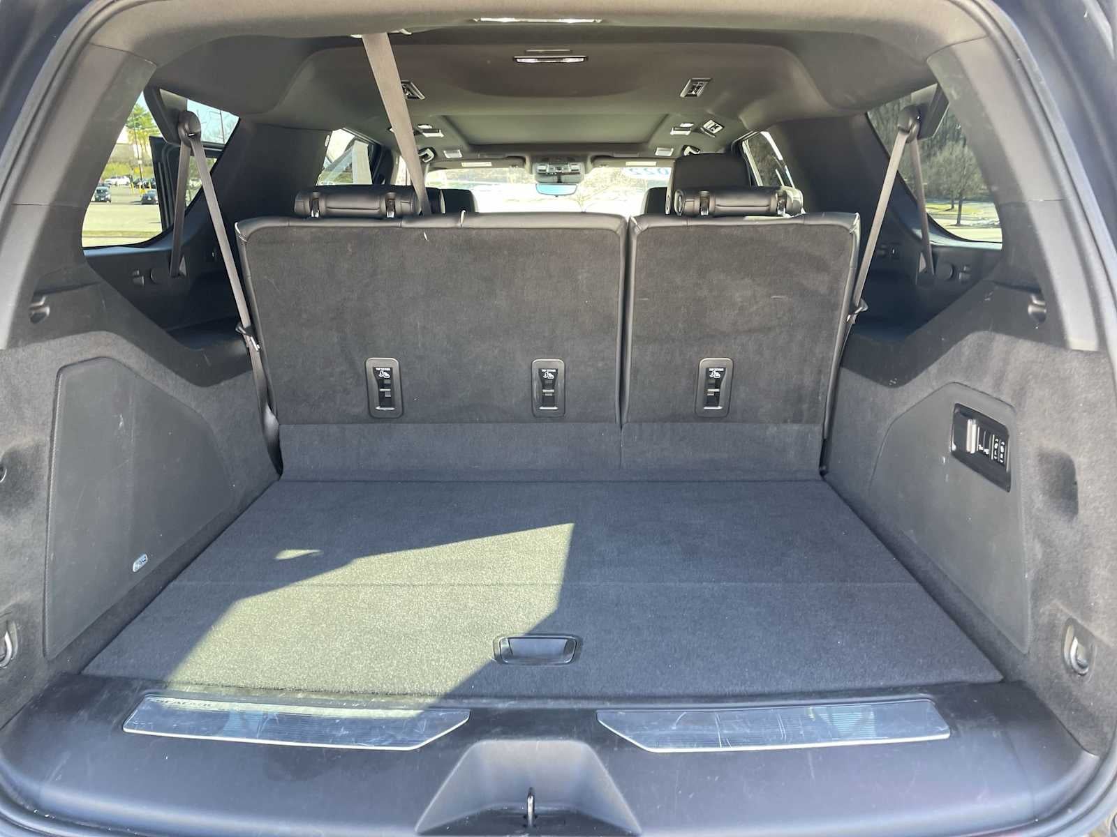 2022 Cadillac Escalade ESV Sport