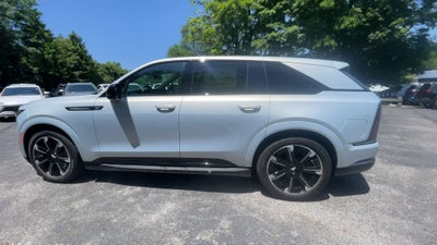 2025 Cadillac ESCALADE IQ Sport 1