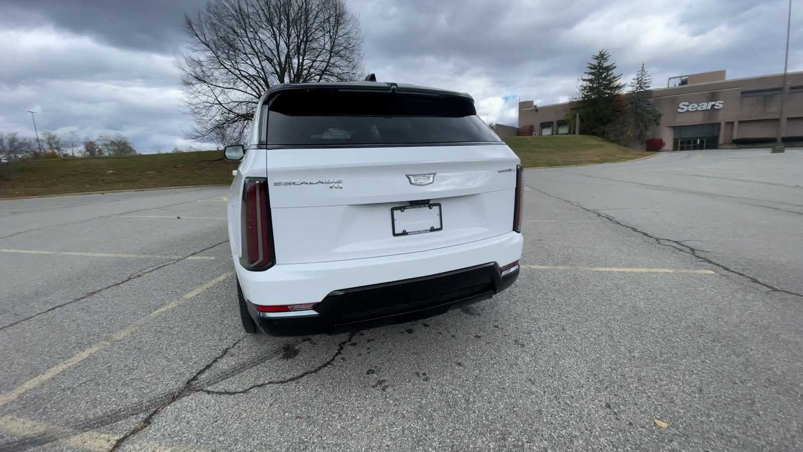 2025 Cadillac ESCALADE IQ Sport 2