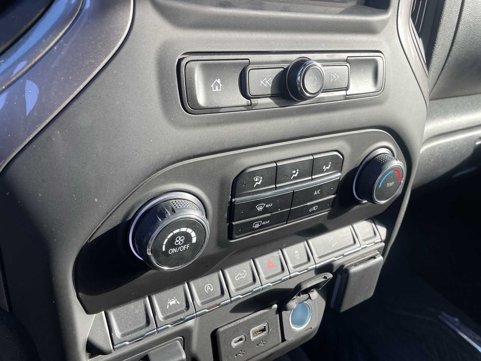 2023 Chevrolet Silverado 1500 Custom Trail Boss