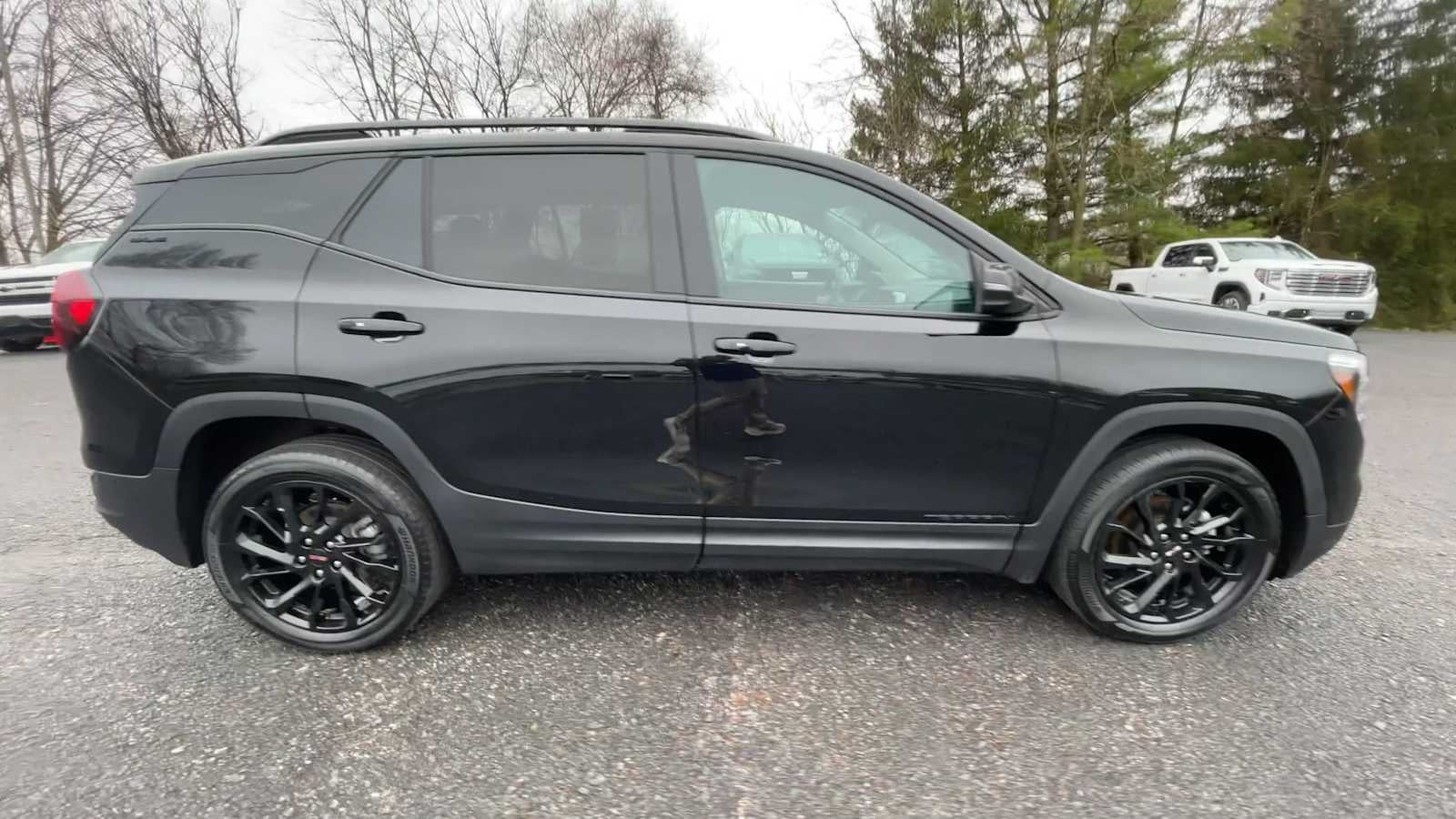 2023 GMC Terrain SLE