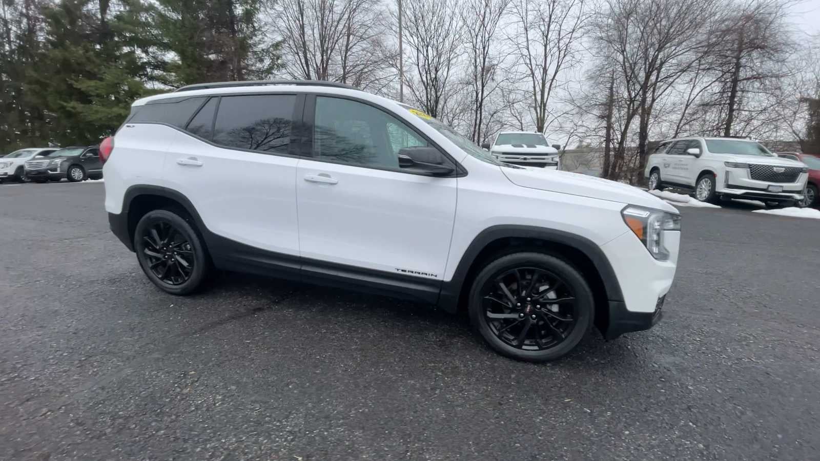 2023 GMC Terrain SLT