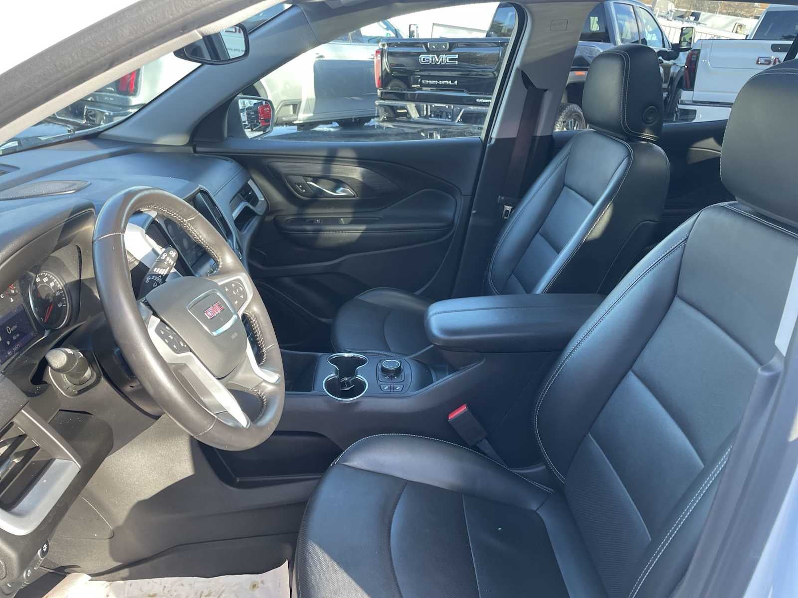 2022 GMC Terrain SLT