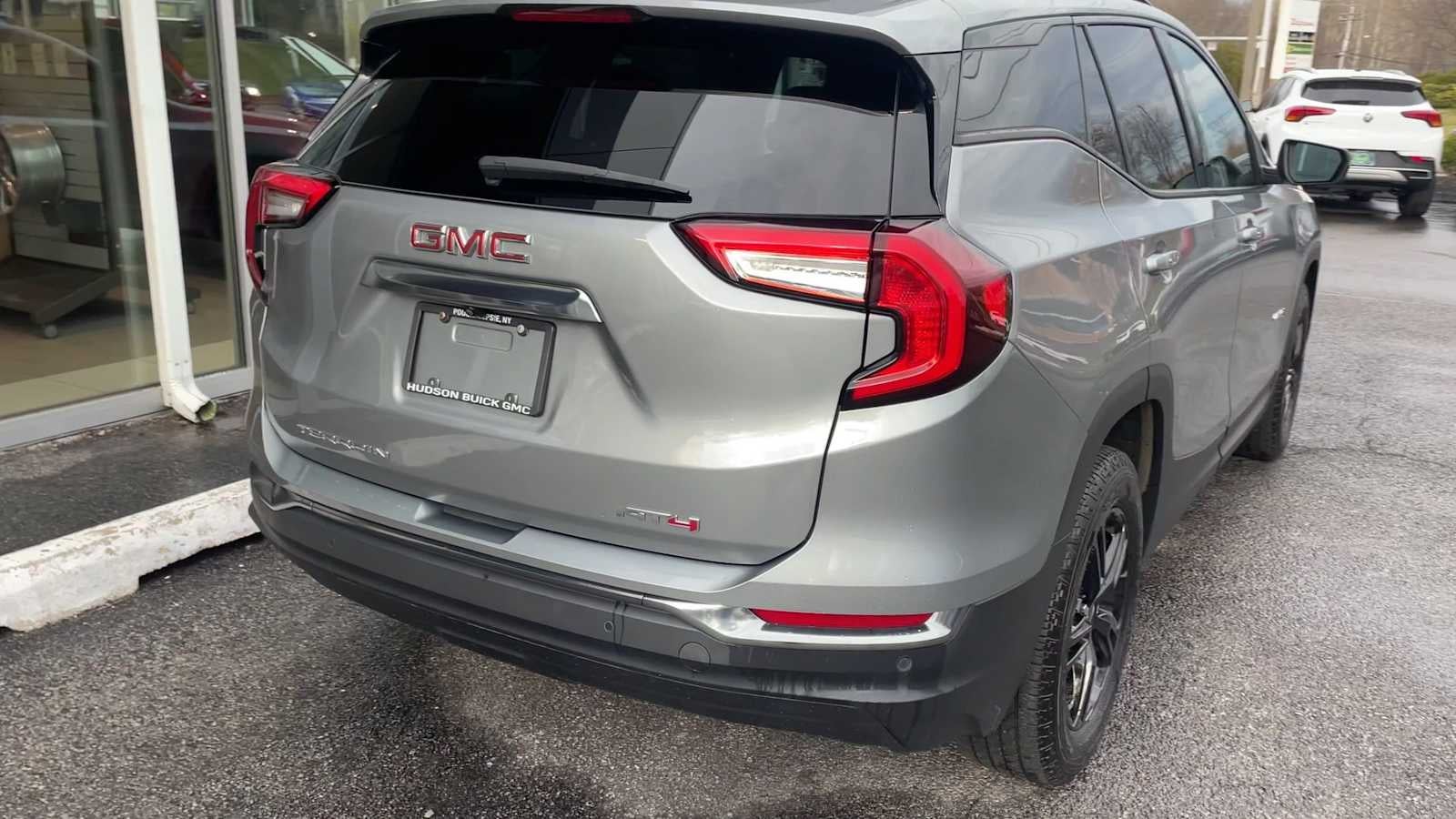 2023 GMC Terrain AT4