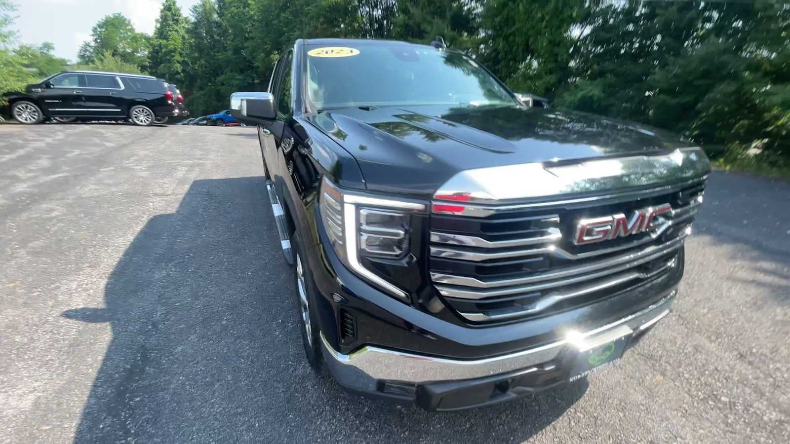 2023 GMC Sierra 1500 SLT