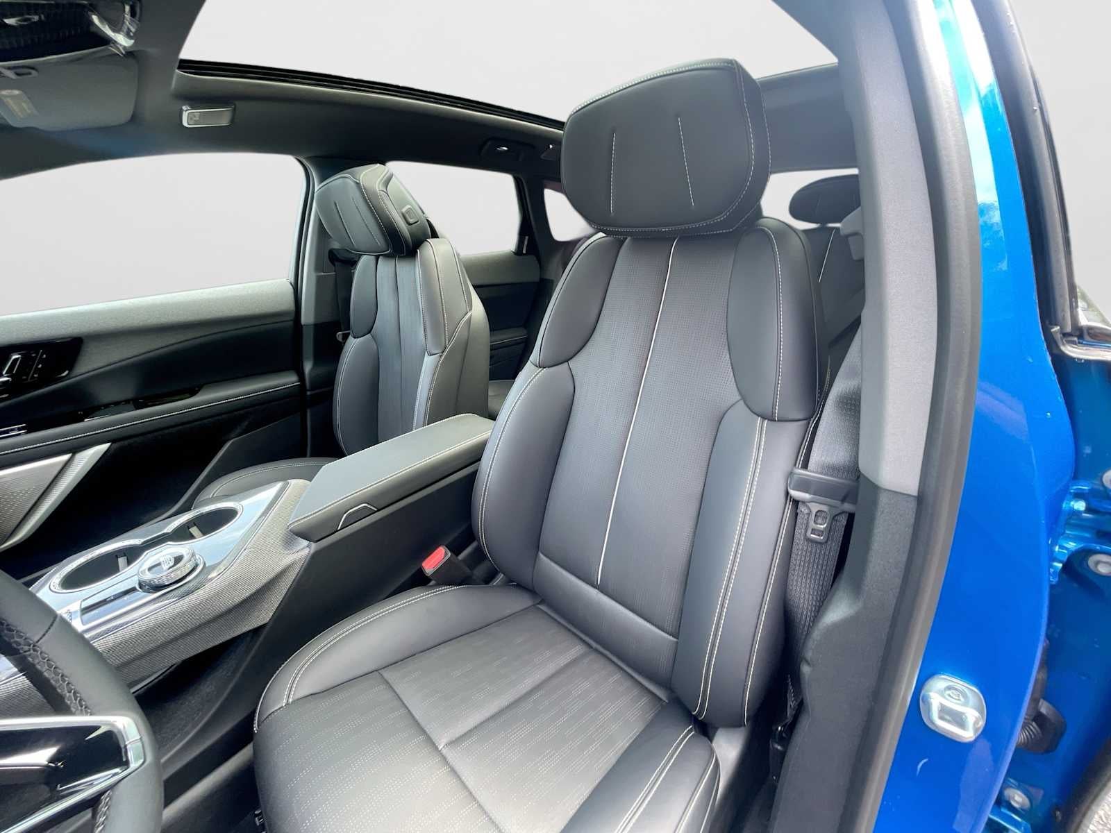 2027 Cadillac OPTIQ Premium Luxury