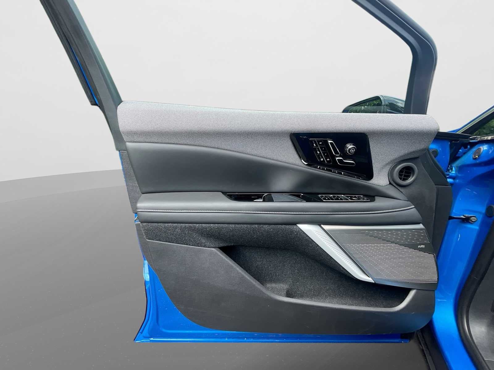 2027 Cadillac OPTIQ Premium Luxury
