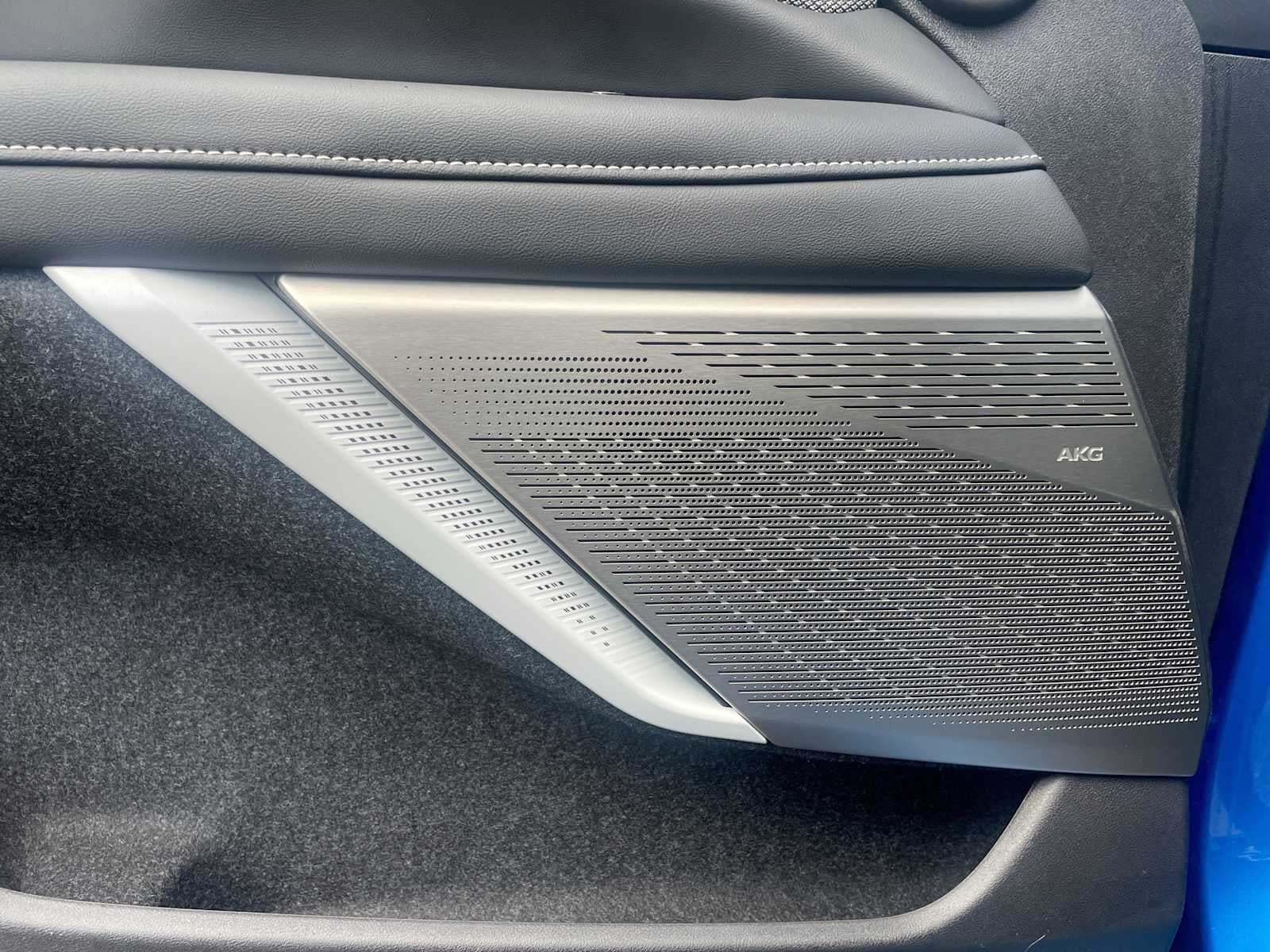 2027 Cadillac OPTIQ Premium Luxury