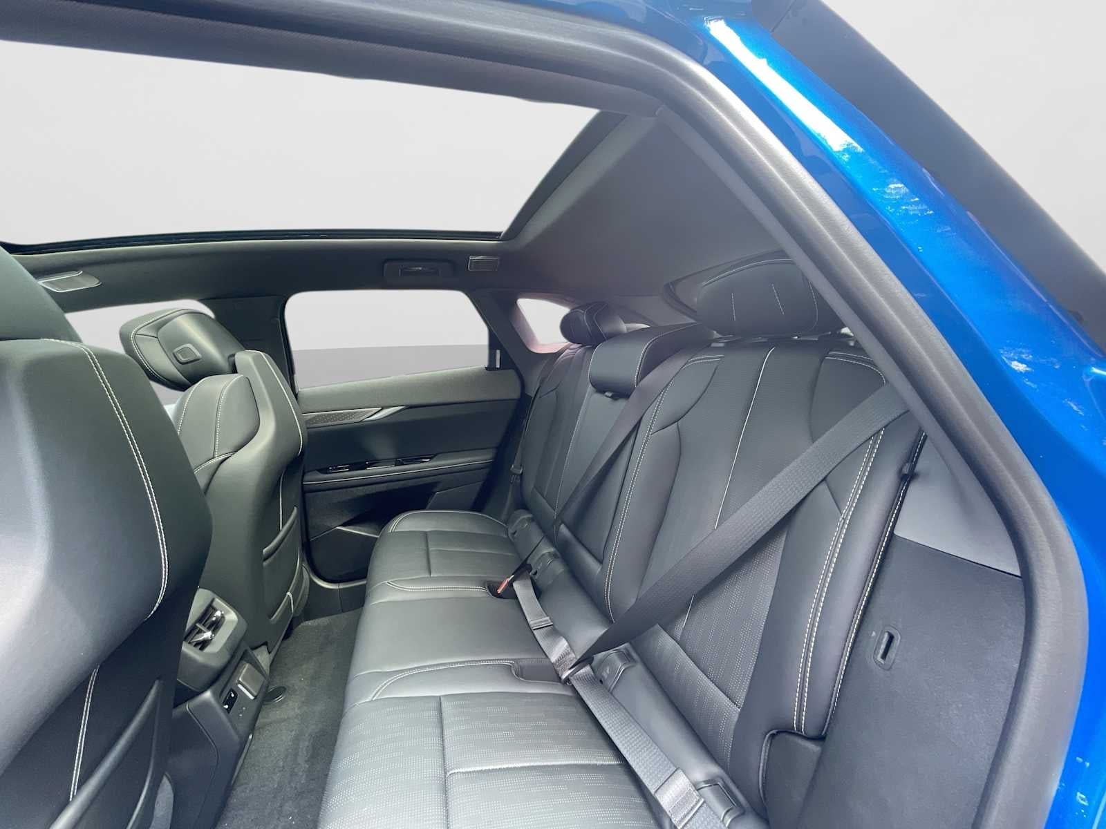 2027 Cadillac OPTIQ Premium Luxury
