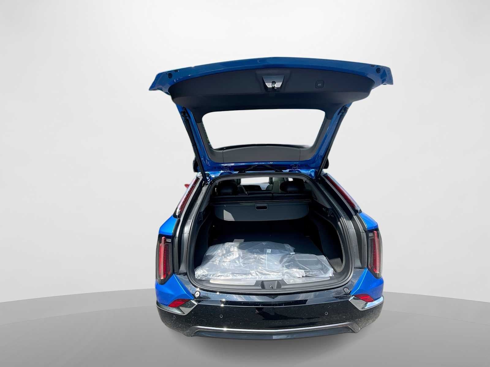 2027 Cadillac OPTIQ Premium Luxury