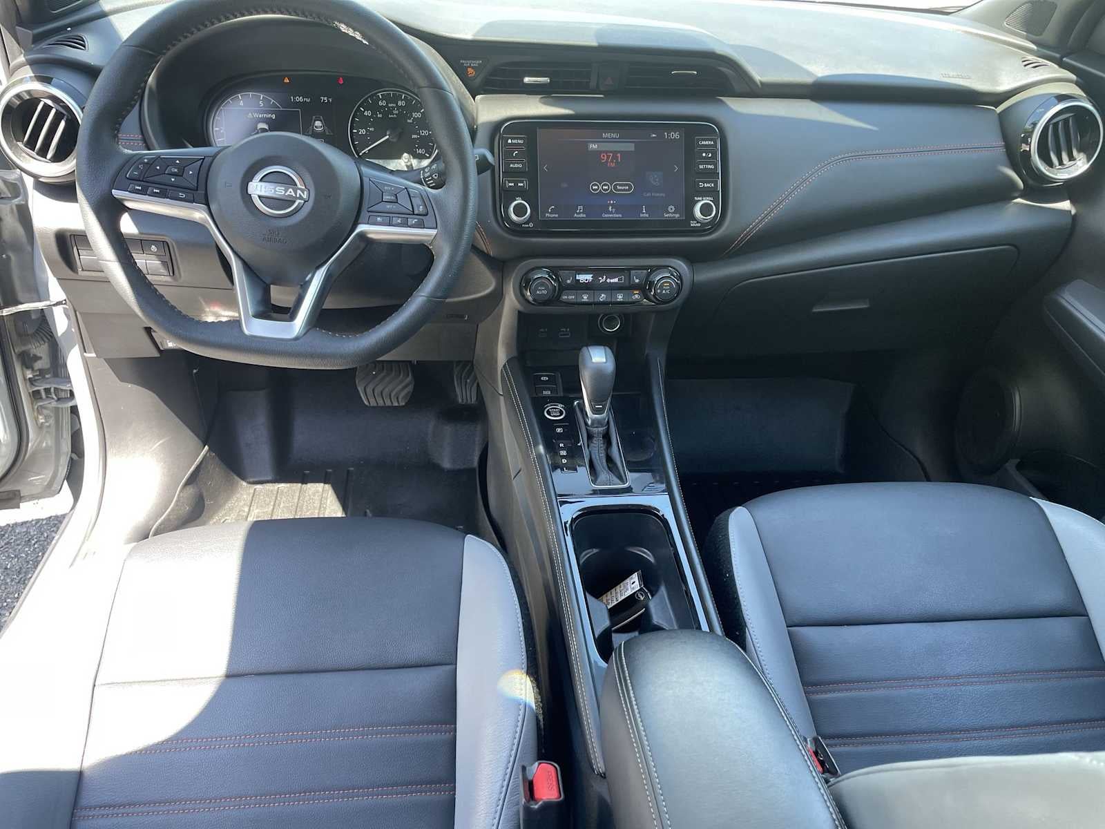 2024 Nissan Kicks SR Xtronic CVT