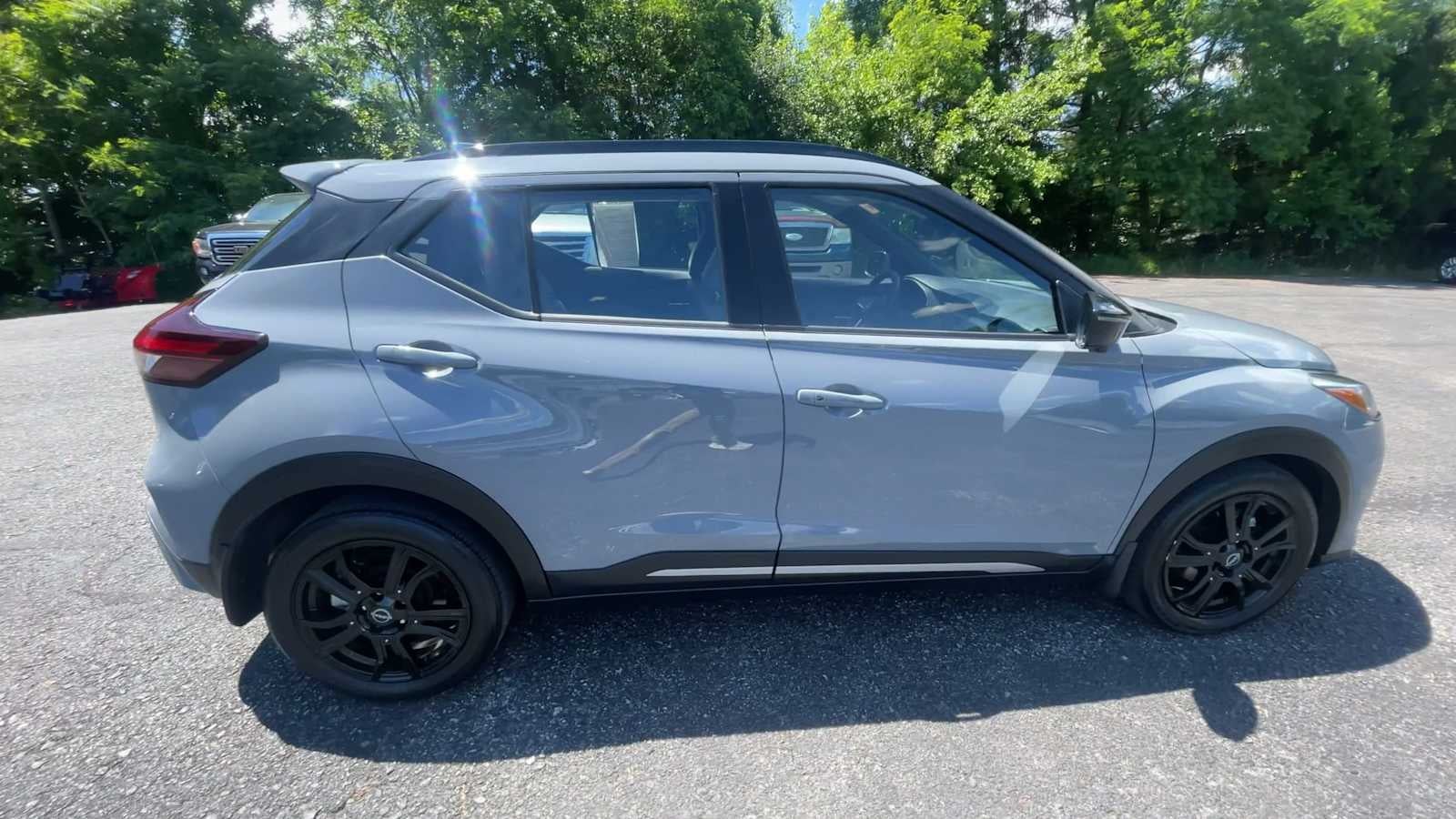2024 Nissan Kicks SR Xtronic CVT
