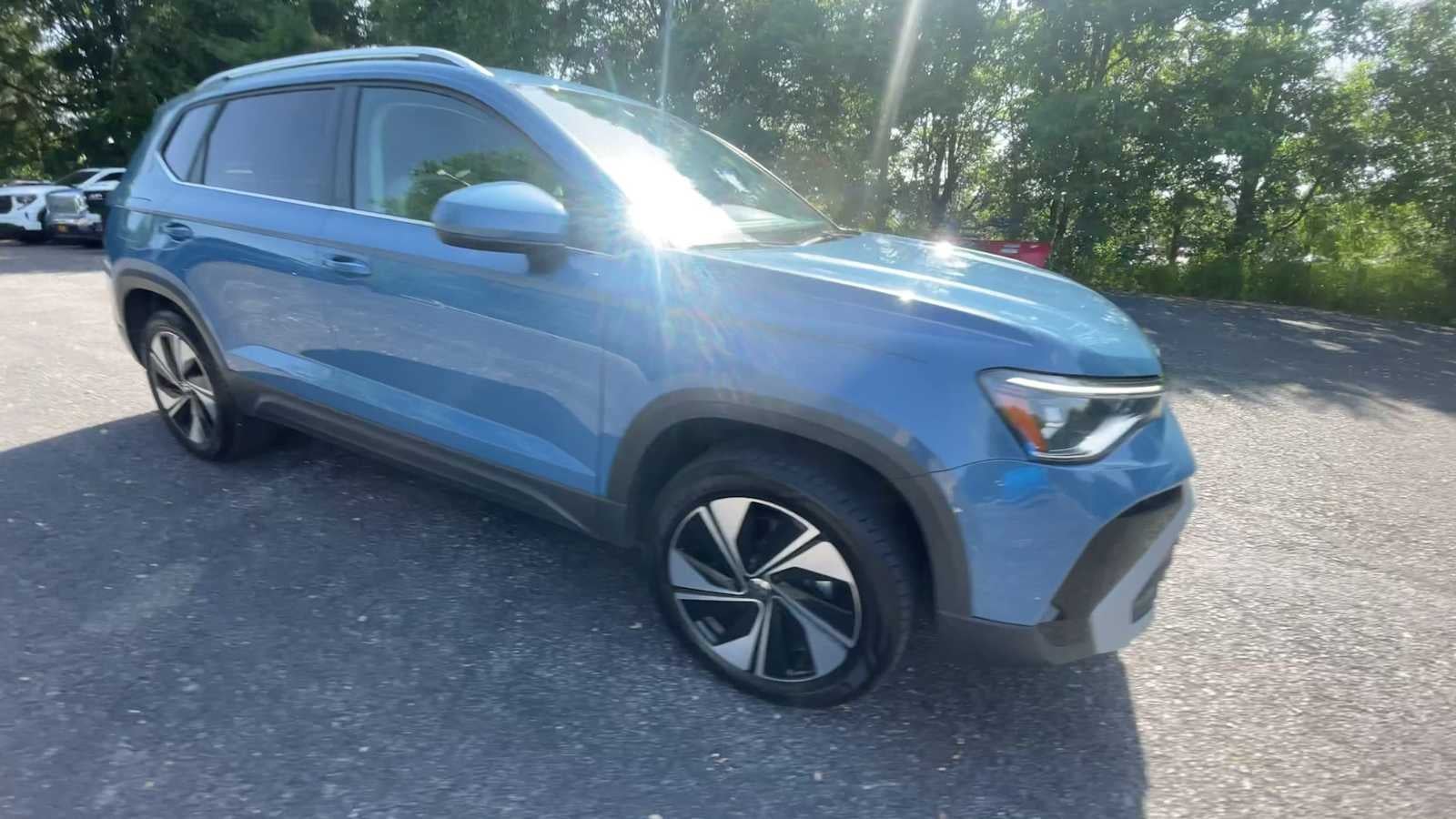 2025 Volkswagen Taos SE