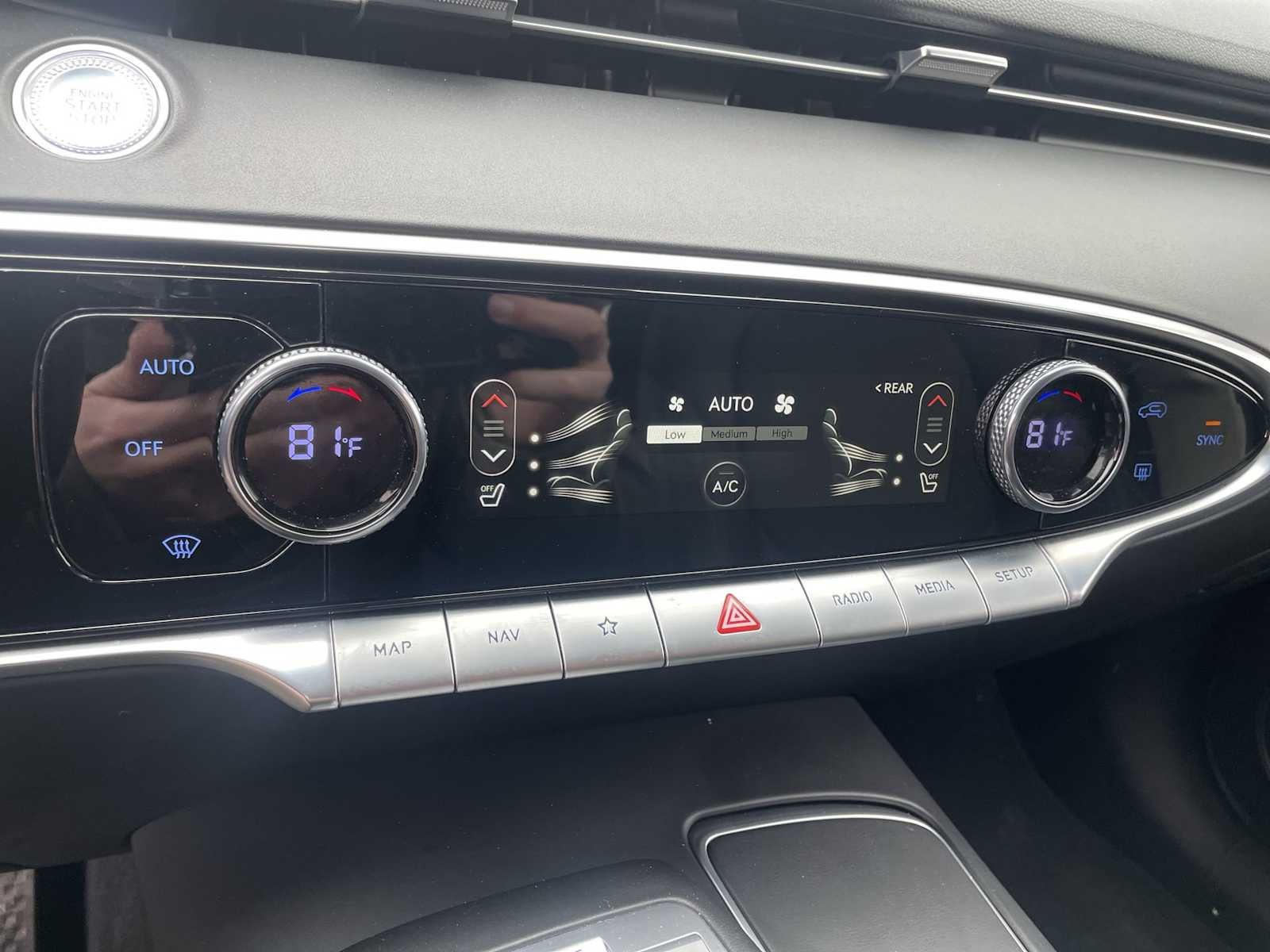 2025 Genesis GV70 2.5T AWD