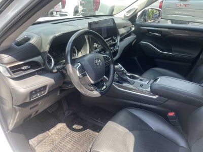 2022 Toyota Highlander Hybrid Limited