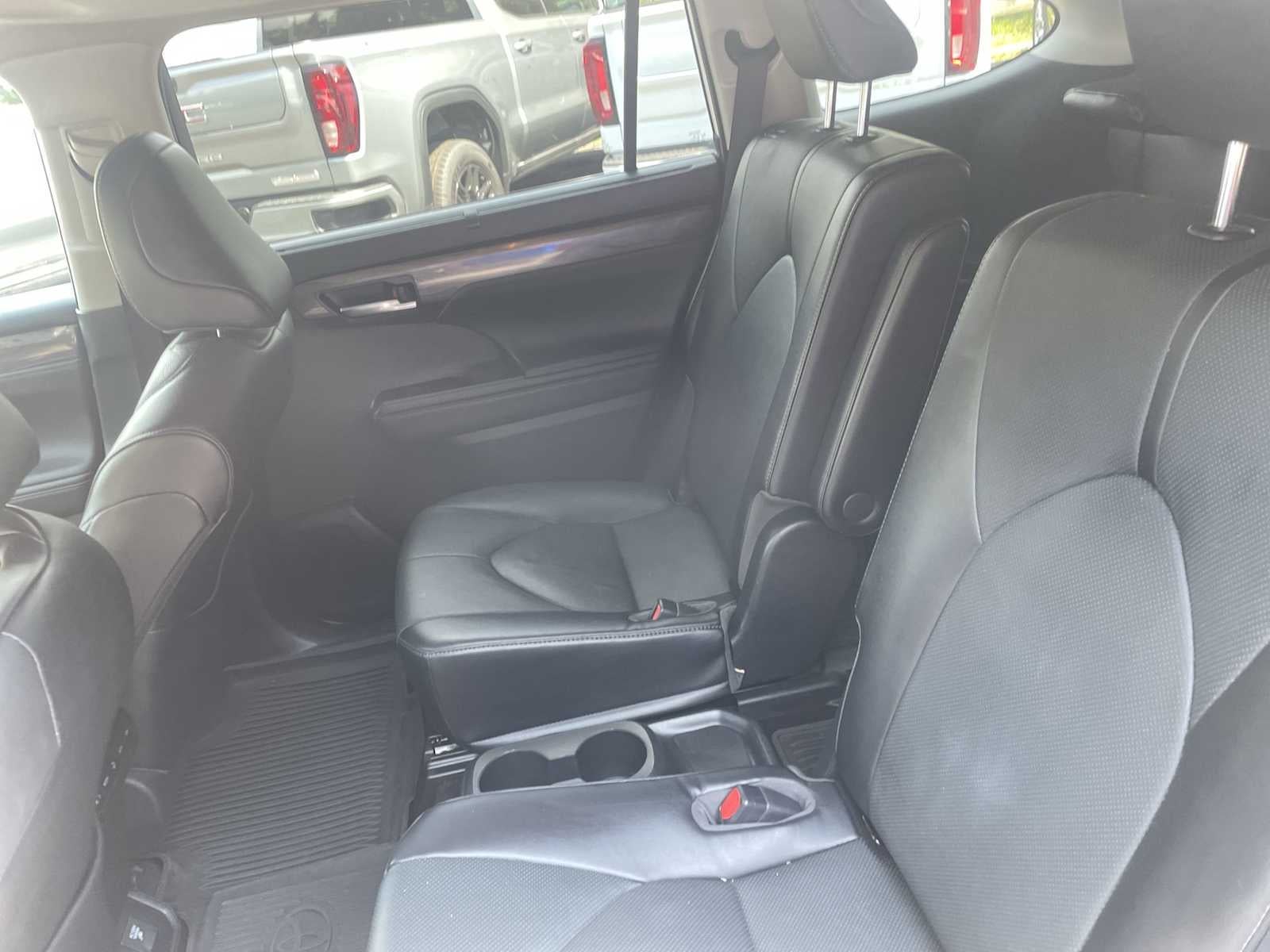 2022 Toyota Highlander Hybrid Limited