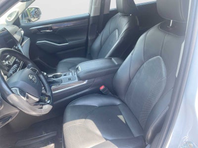 2022 Toyota Highlander Hybrid Limited