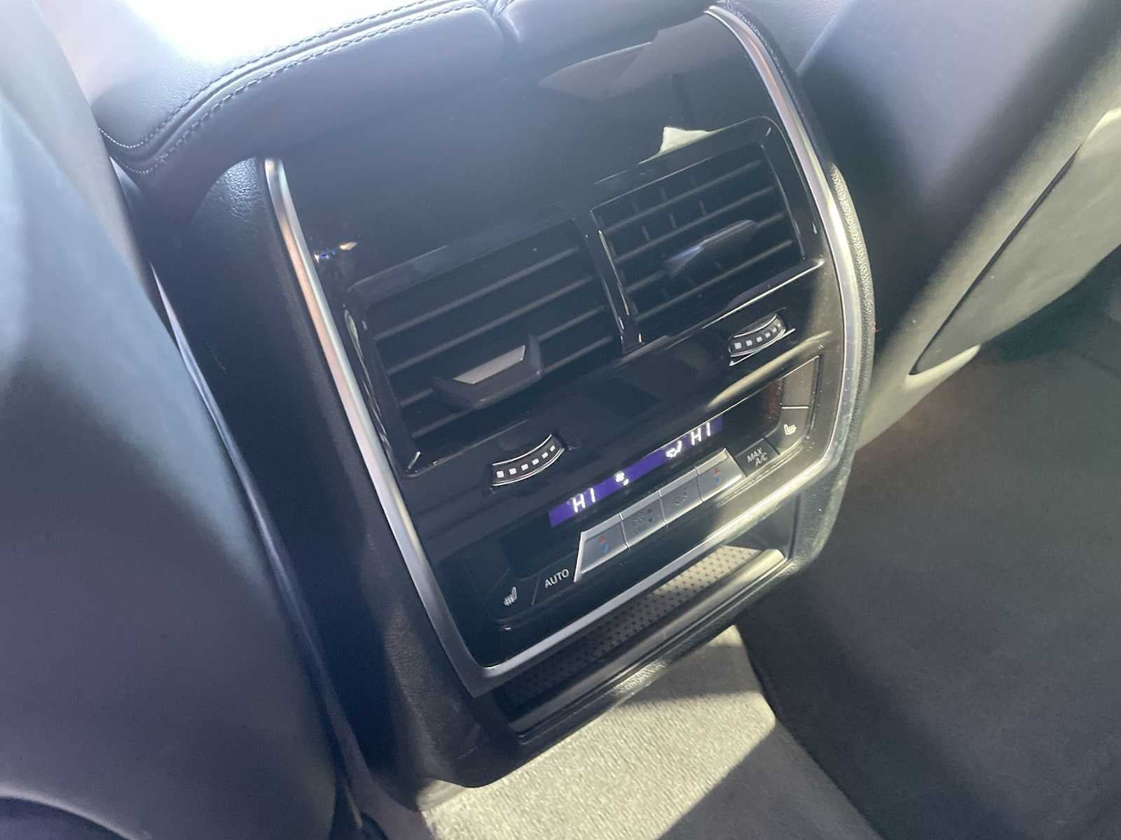 2022 BMW X6 M Base