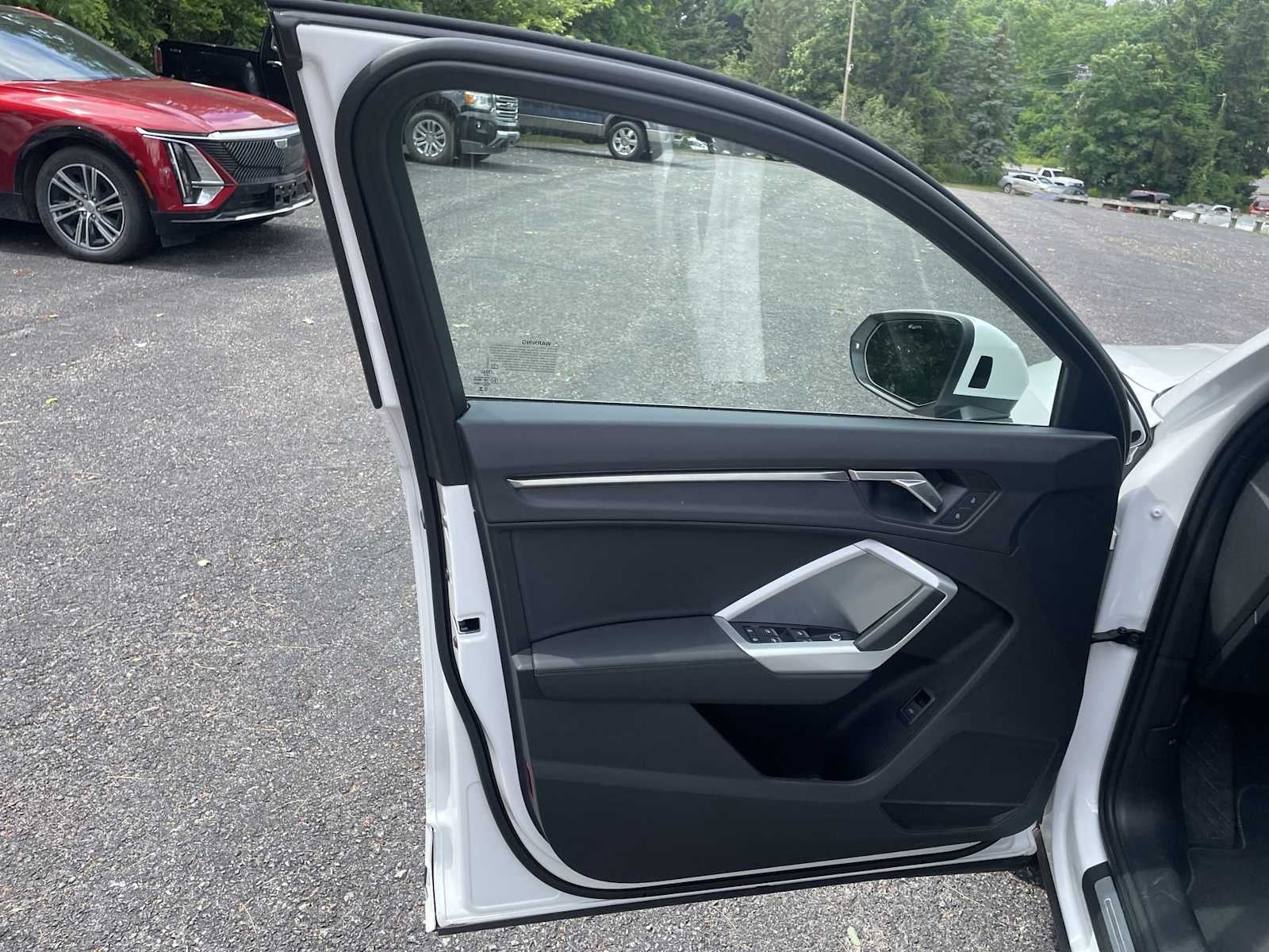 2025 Audi Q3 S line Premium